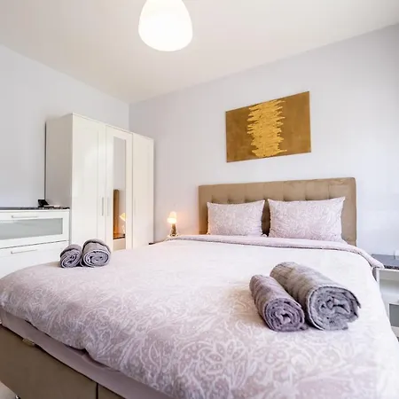 Sunny In Studentski Grad, Behind Unss