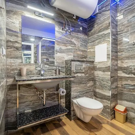 Sunny In Studentski Grad, Behind Unss *