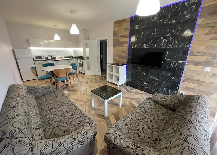 Sunny In Studentski Grad, Behind Unss *