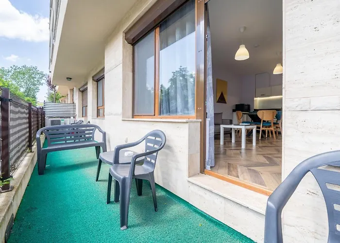 Апартаменты Sunny In Studentski Grad, Behind Unss