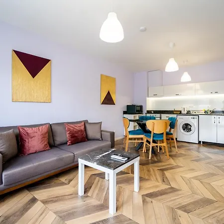 شقة Sunny In Studentski Grad, Behind Unss