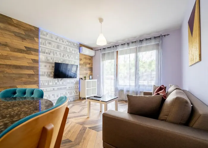 Διαμέρισμα Sunny In Studentski Grad, Behind Unss