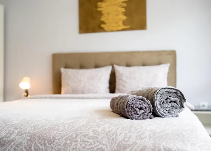 Sunny In Studentski Grad, Behind Unss דירה סופיה