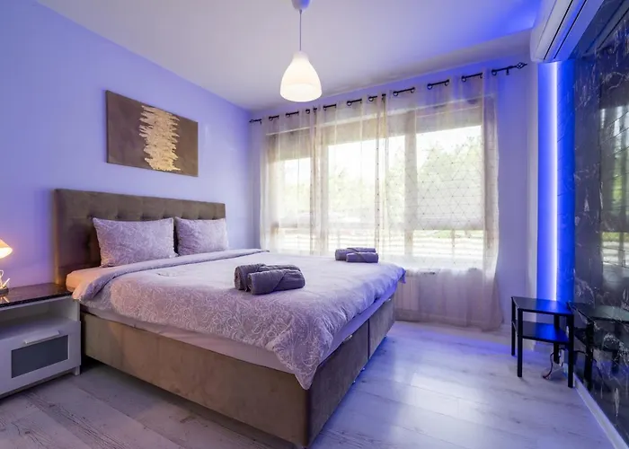 Διαμέρισμα Sunny In Studentski Grad, Behind Unss *