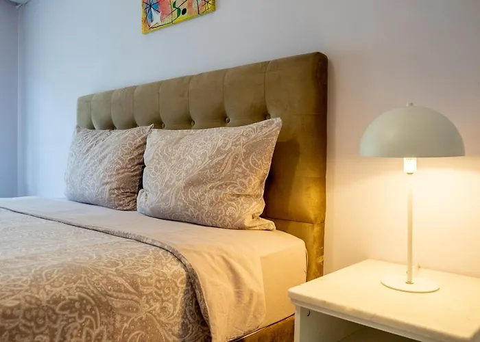 Sunny In Studentski Grad, Behind Unss