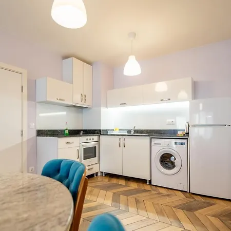 Sunny In Studentski Grad, Behind Unss Appartement